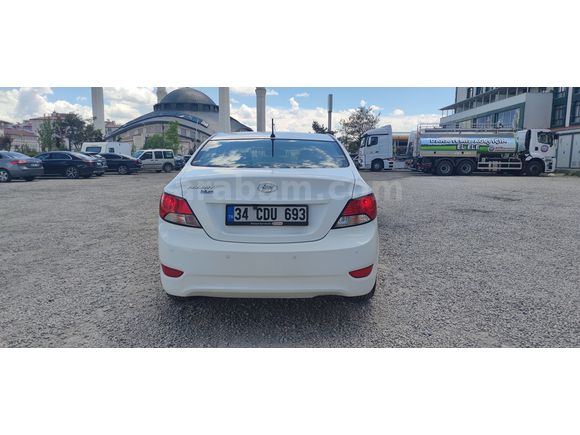 MEMURDAN 126BİN KM DE TEMİZ BLUE 