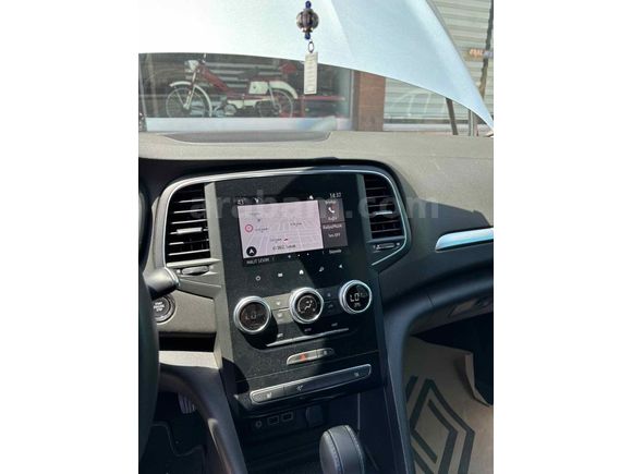 Sahibinden Renault Megane 1.3 TCe Icon 2025 Model 