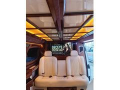 Sahibinden Volkswagen Transporter 2.0 TDI Camlı Van 2022 Model