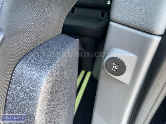CUSTOM 2.0 EcoBlue 320L Titanium PLUS CAM TVN+DERİ KLT+OTO KAPI