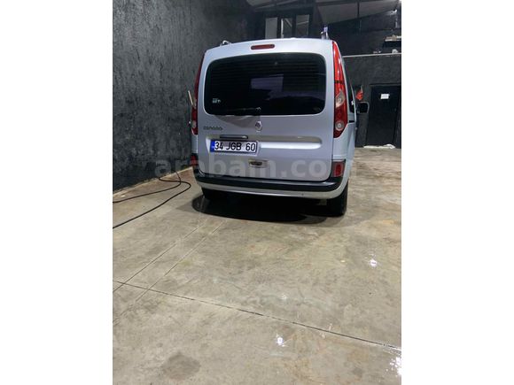 Sahibinden Renault Kangoo Multix 1.5 dCi Expression 2010 Model 