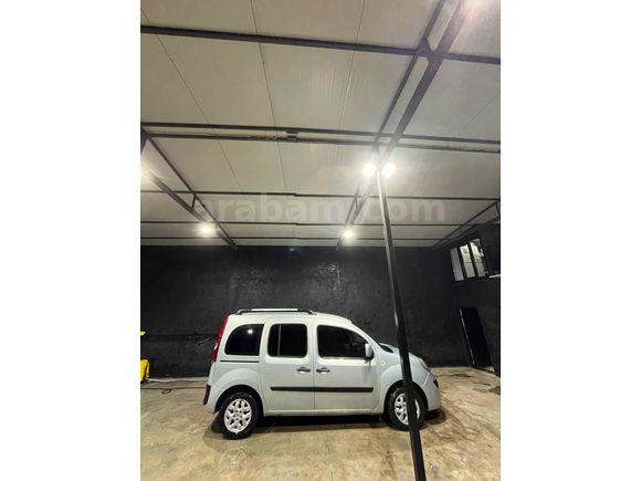 Sahibinden Renault Kangoo Multix 1.5 dCi Expression 2010 Model 