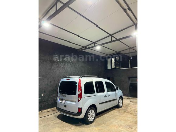 Sahibinden Renault Kangoo Multix 1.5 dCi Expression 2010 Model 