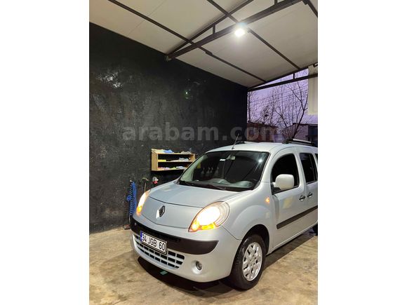 Sahibinden Renault Kangoo Multix 1.5 dCi Expression 2010 Model 