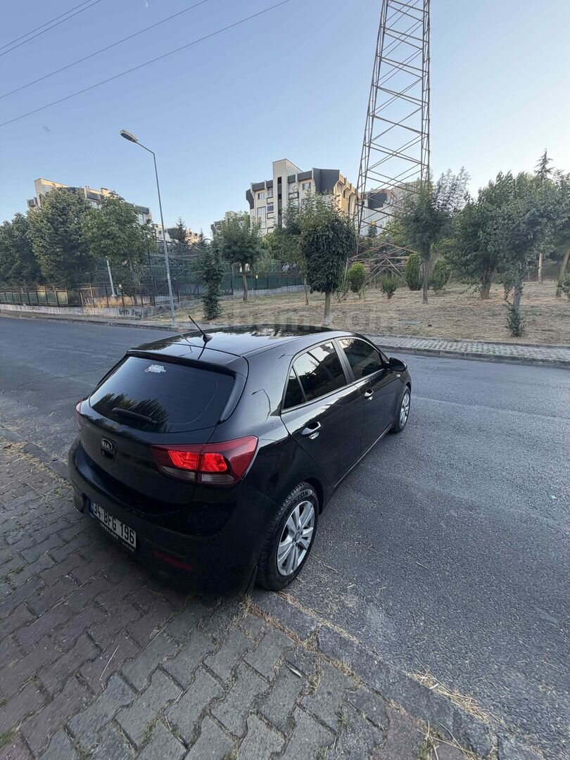 Sahibinden Kia Rio 1.4 CRDi Comfort 2017 Model İstanbul 5