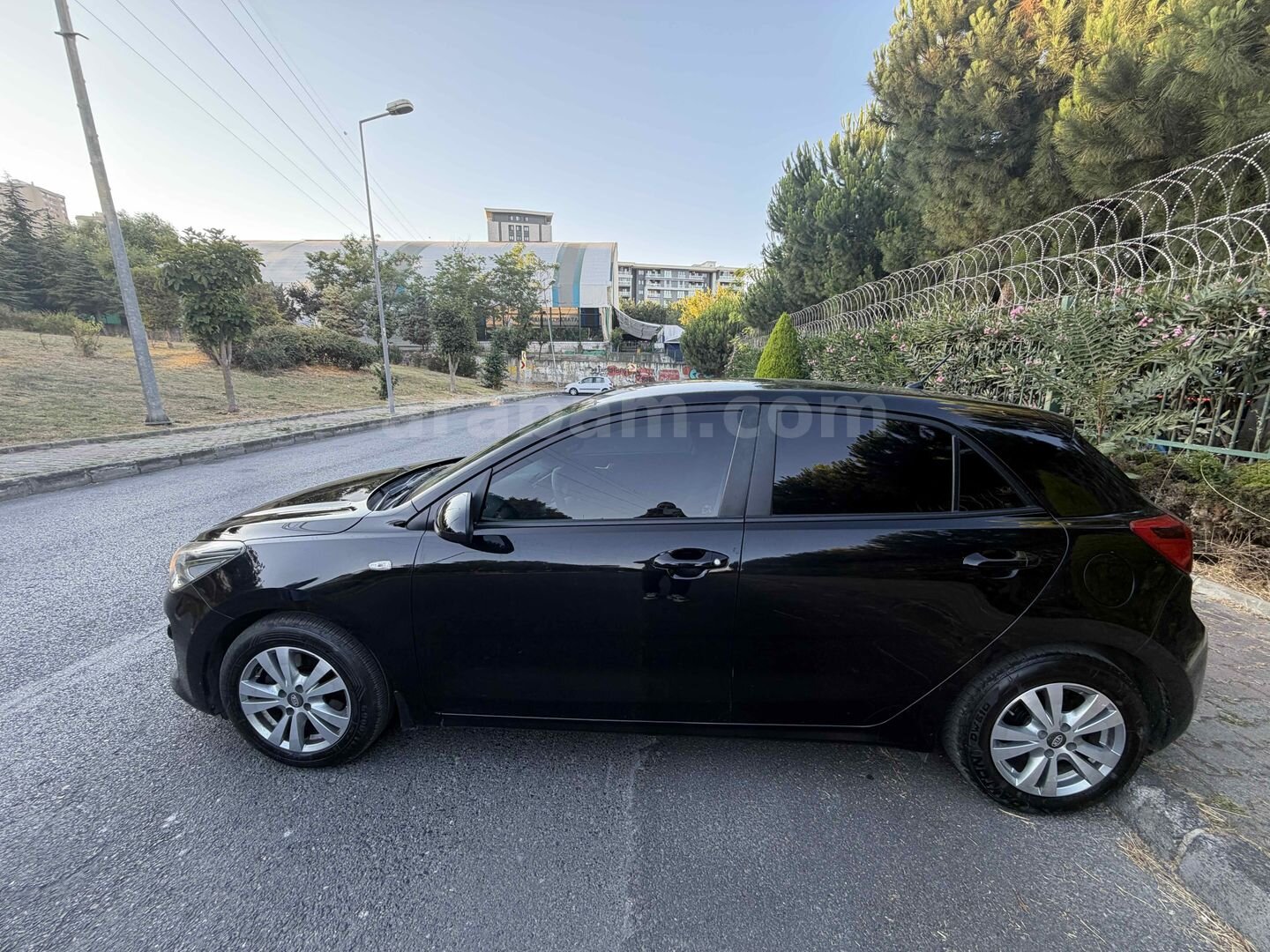Sahibinden Kia Rio 1.4 CRDi Comfort 2017 Model İstanbul 4