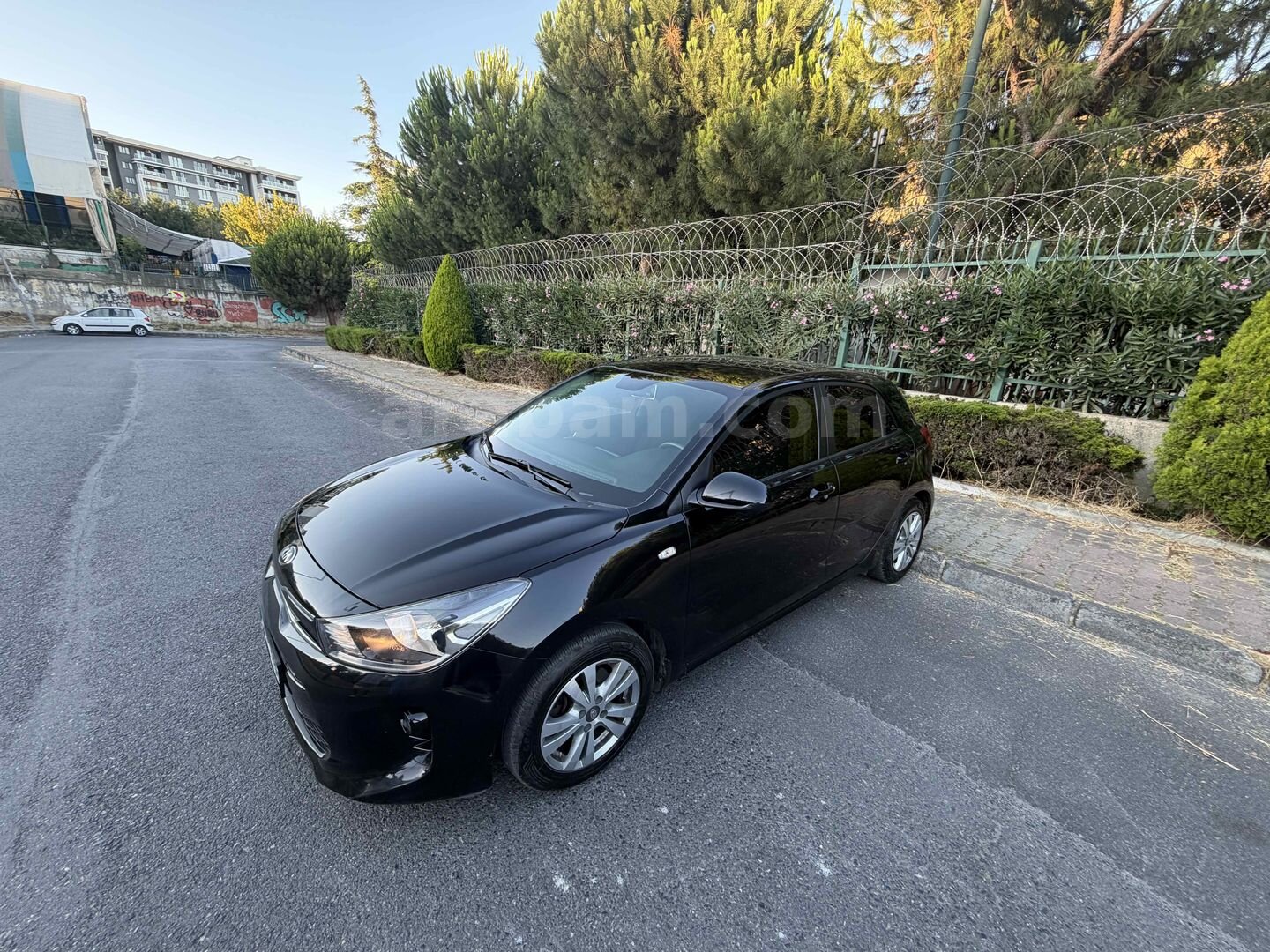 Sahibinden Kia Rio 1.4 CRDi Comfort 2017 Model İstanbul 2
