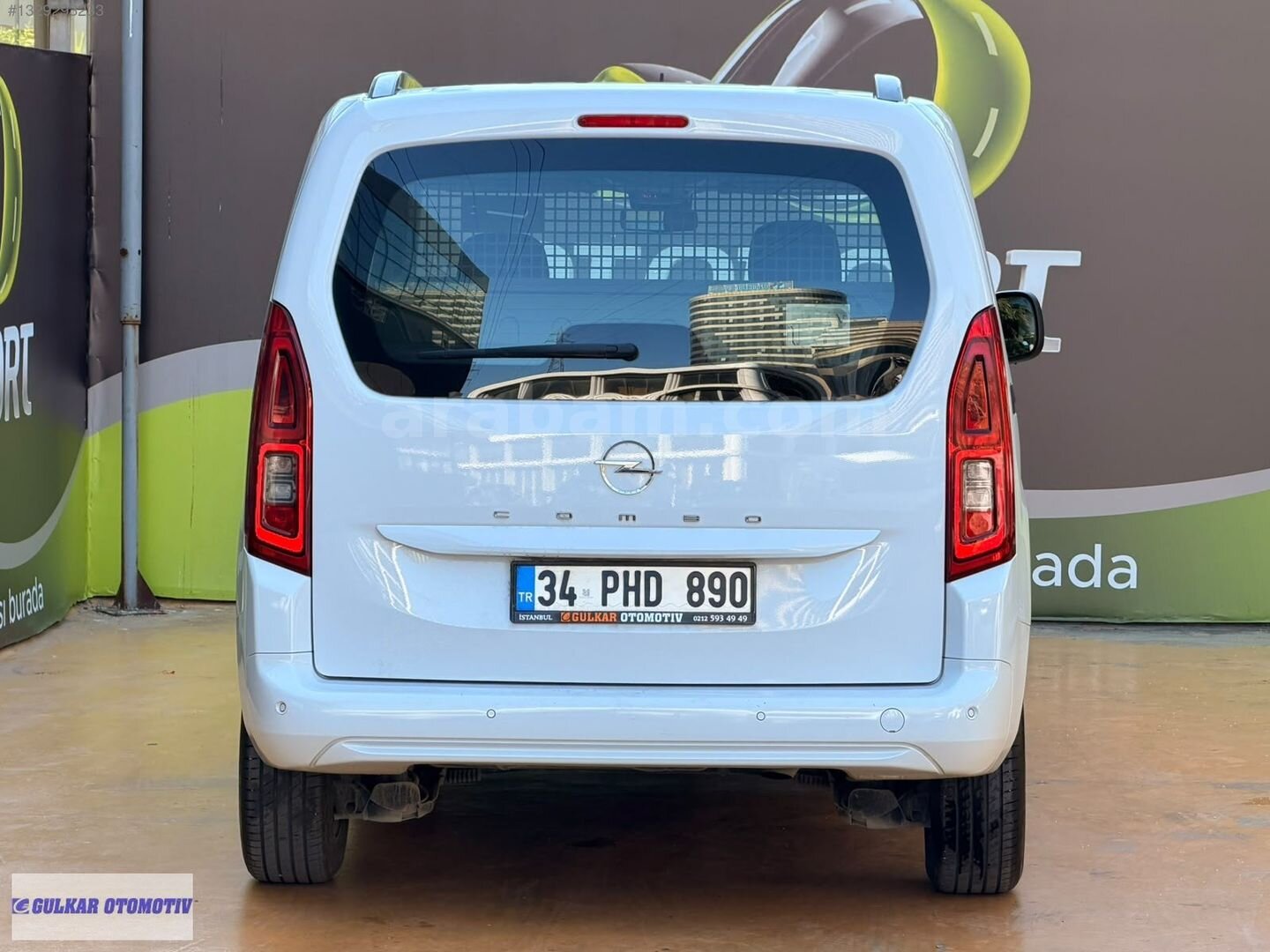 Galeriden Opel Combo 1.5 CDTI Essential 2025 Model İstanbul 9.000 km Beyaz 6
