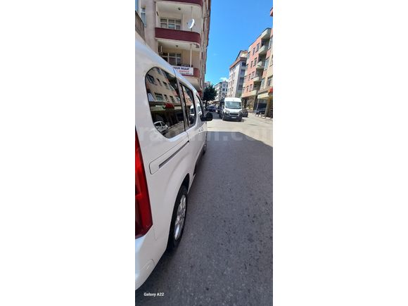 Sahibinden Opel Combo 1.5 CDTI Edition 2021 Model  171000 km Beyaz