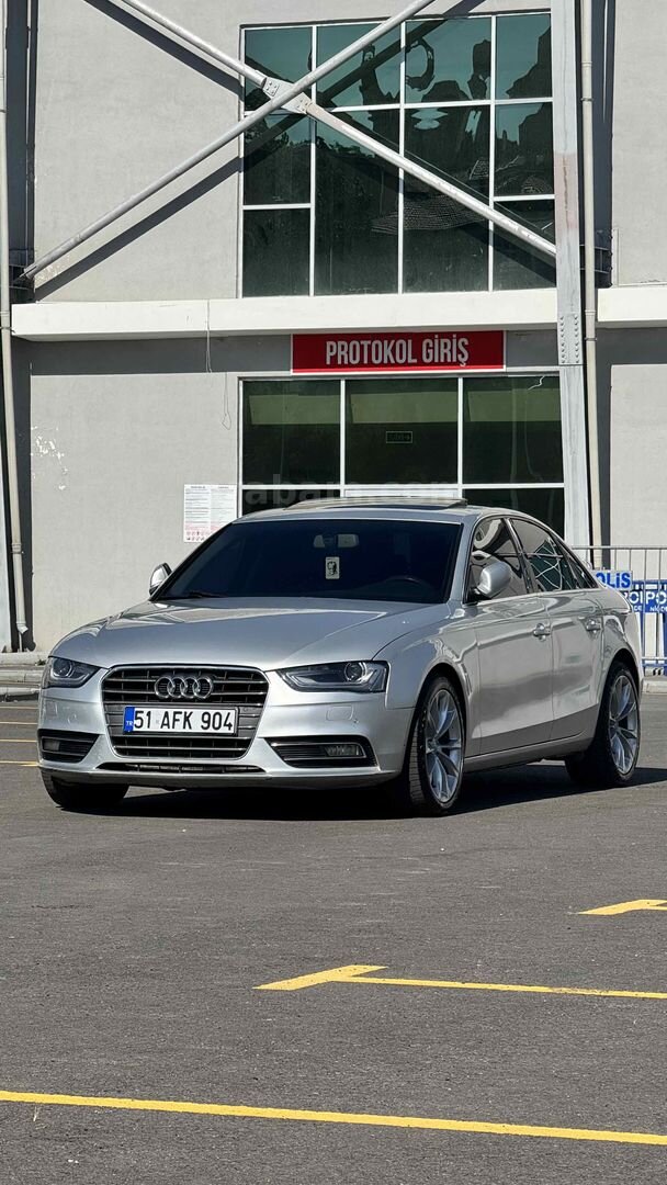 Sahibinden Audi A4 Sedan 2.0 TDI 2012 Model Niğde 307.000 km Gri (Gümüş) 7