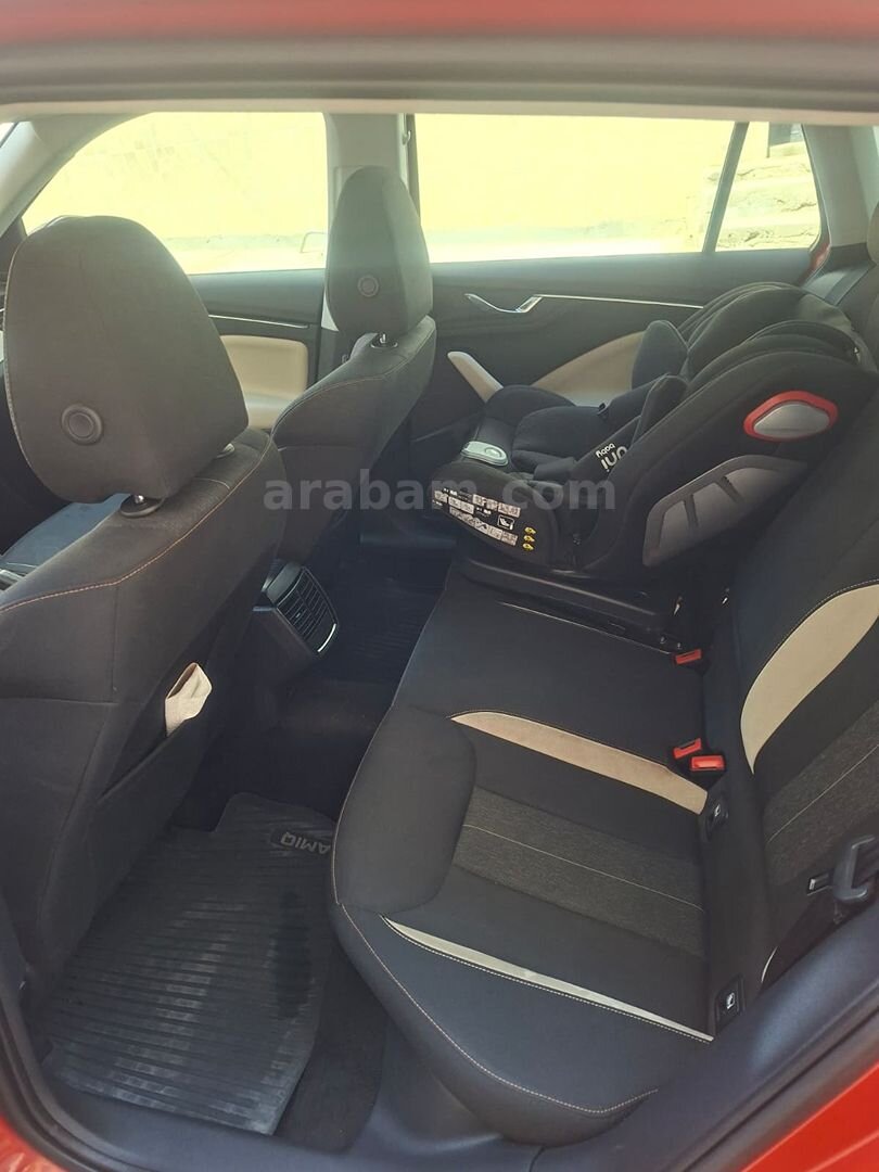 Sahibinden Skoda Kamiq 1.0 TSI Premium 2020 Model İzmir 52.250 km Kırmızı 7