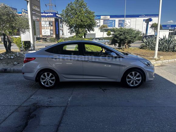 Sahibinden Hyundai Accent Blue 1.6 CRDI Mode Plus 2014 Model İzmir