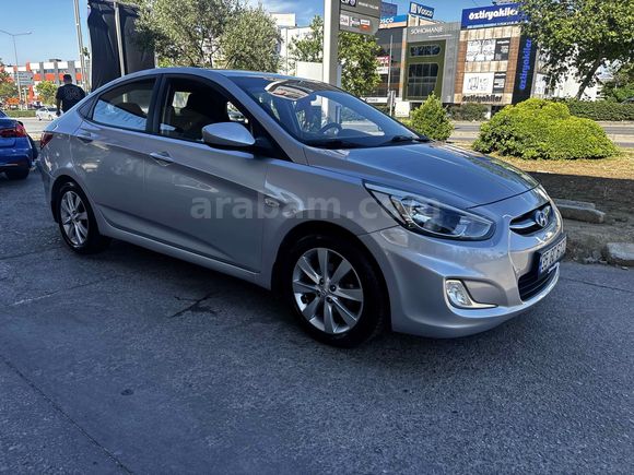 Sahibinden Hyundai Accent Blue 1.6 CRDI Mode Plus 2014 Model İzmir