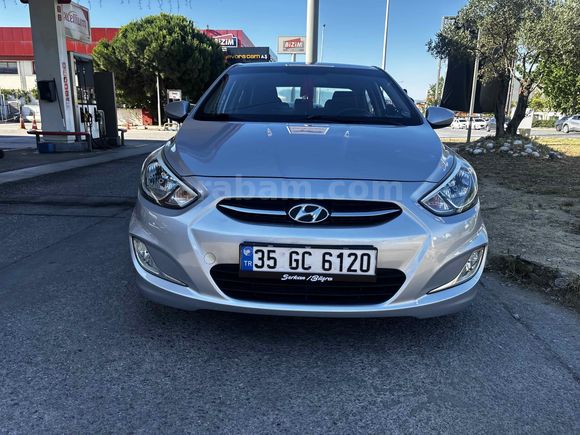 Sahibinden Hyundai Accent Blue 1.6 CRDI Mode Plus 2014 Model İzmir