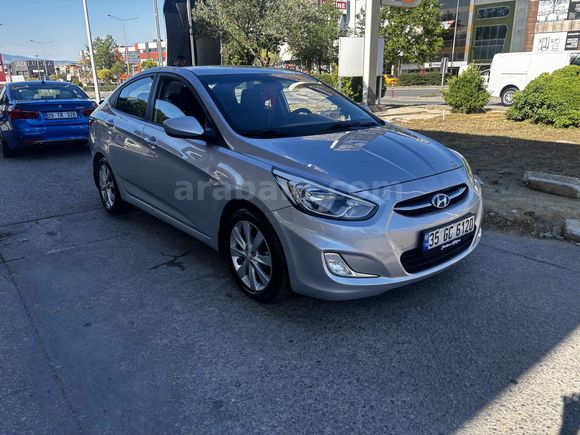 Sahibinden Hyundai Accent Blue 1.6 CRDI Mode Plus 2014 Model İzmir