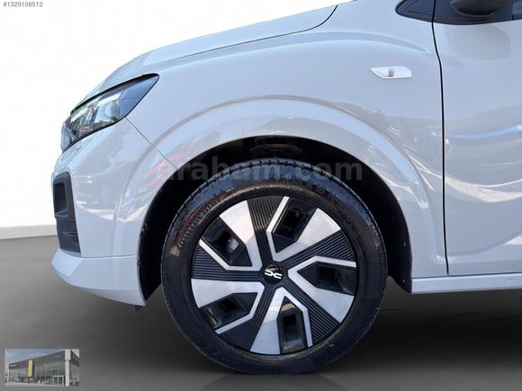 RENAULT GÜRSES'D 2025 DACİA SANDERO 1.0 TCE EXPRESSİON BOYASIZ