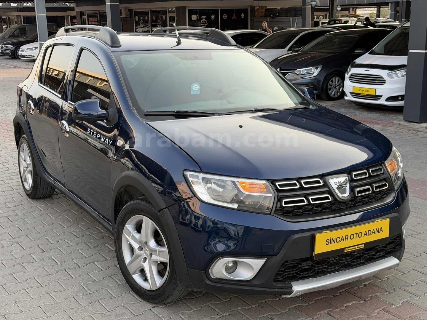 Galeriden Dacia Sandero 1.5 dCi Stepway 2017 Model Adana 130.000 km Lacivert 2