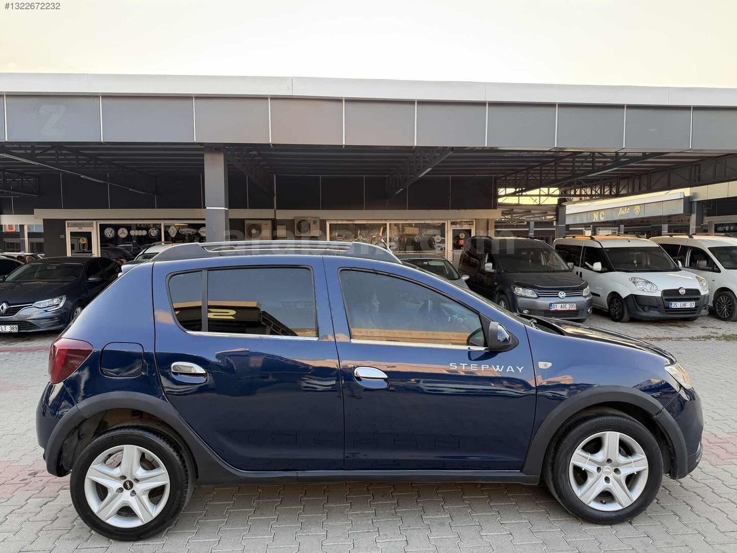 Galeriden Dacia Sandero 1.5 dCi Stepway 2017 Model Adana 130.000 km Lacivert 6