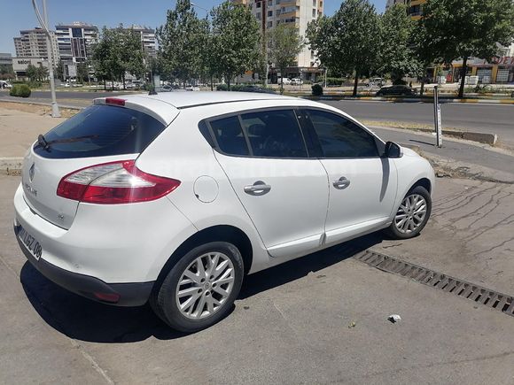 Sahibinden Renault Megane 1.5 dCi Privilege 2012 Model