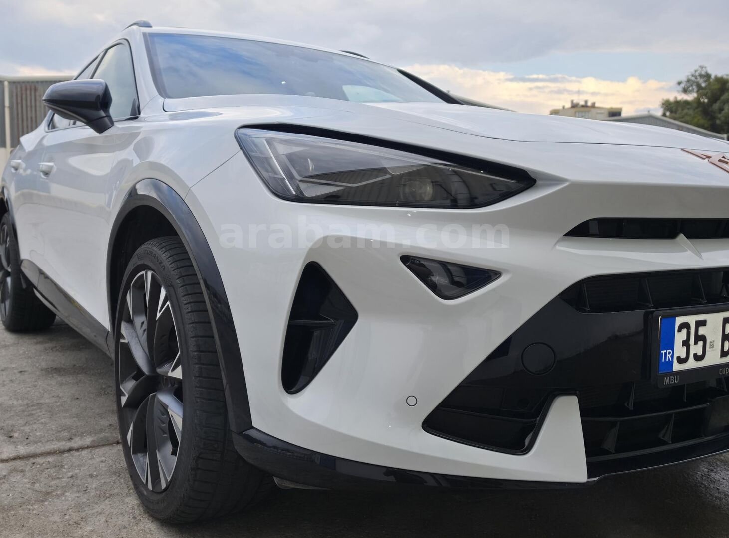 Sahibinden Cupra Formentor 1.5 eTSI VZ-Line 2024 Model İzmir 10.900 km Beyaz 2