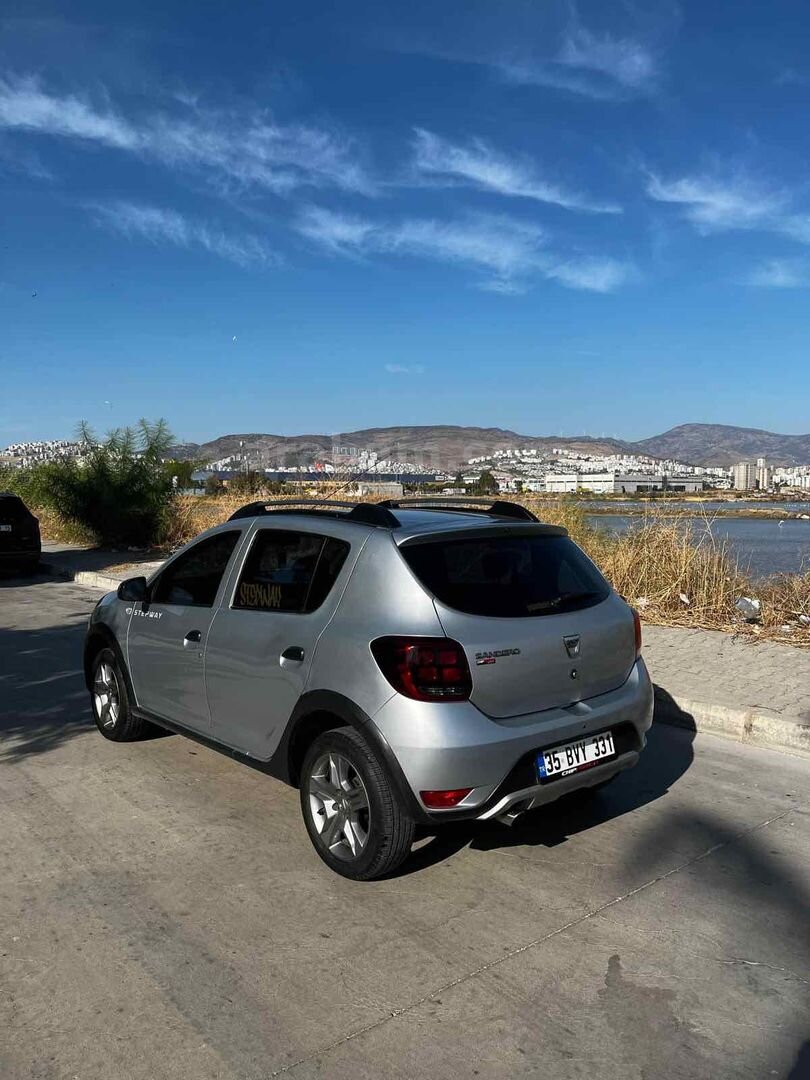 Sahibinden Dacia Sandero 0.9 TCe Stepway Easy-R 2020 Model İzmir 125.000 km Gri (Gümüş) 3