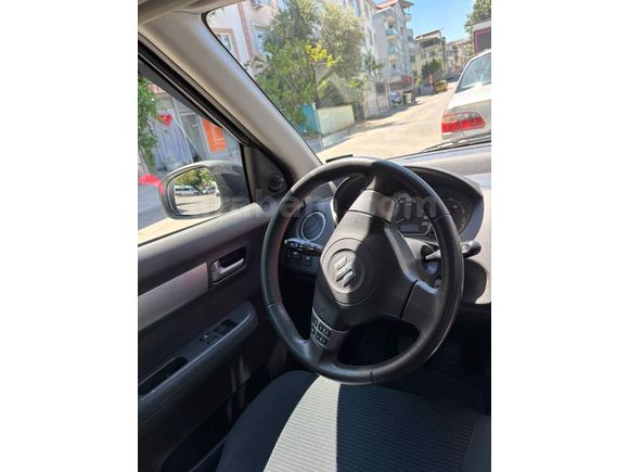 Sahibinden Suzuki Swift 1.3 GLX 2011 Model 