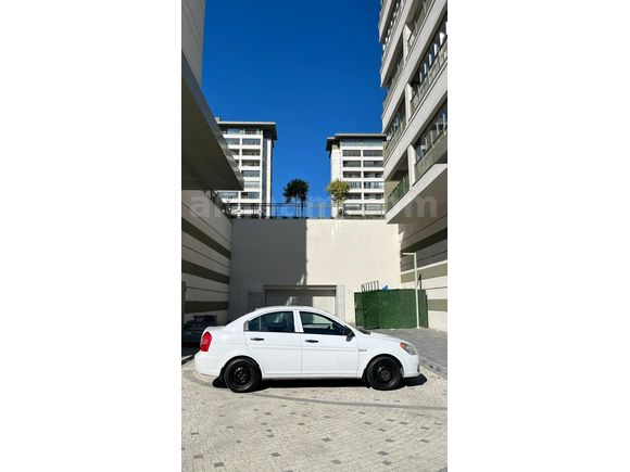 Sahibinden Hyundai Accent Era 1.4 Team 2009 Model