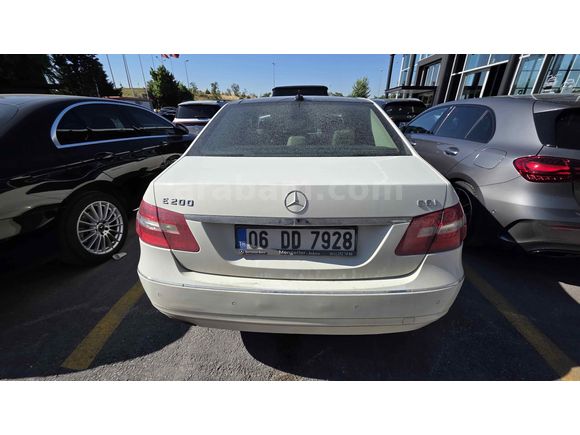 Sahibinden Mercedes - Benz E 200 CGI BlueEFFICIENCY Avantgarde 2011 Model 