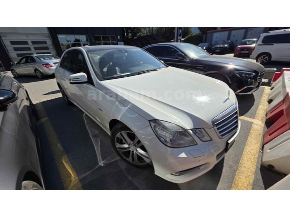 Sahibinden Mercedes - Benz E 200 CGI BlueEFFICIENCY Avantgarde 2011 Model 