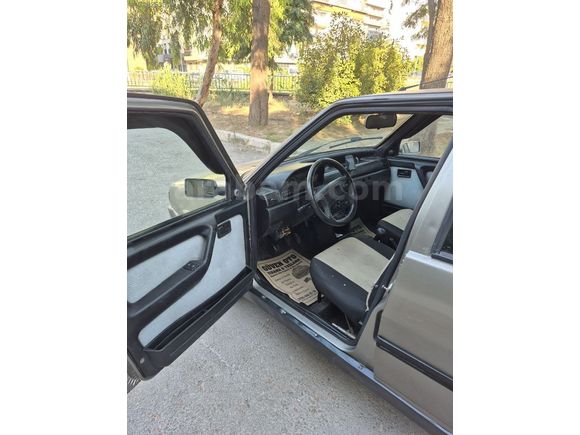 YAŞININ GÜZELİ 98 70 SX UNO TAM AİLE ARACI