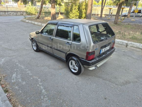 YAŞININ GÜZELİ 98 70 SX UNO TAM AİLE ARACI