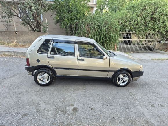 YAŞININ GÜZELİ 98 70 SX UNO TAM AİLE ARACI