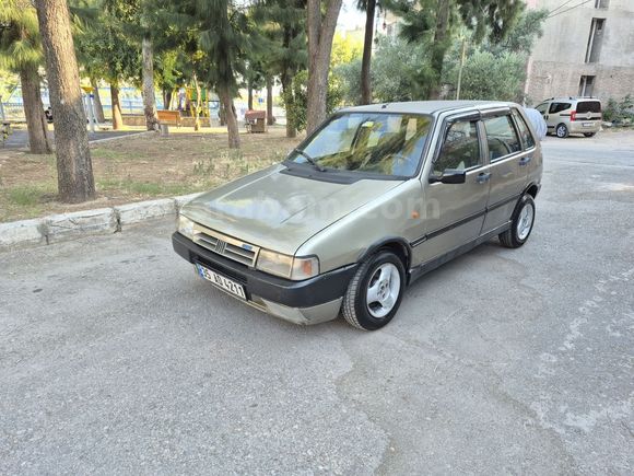 YAŞININ GÜZELİ 98 70 SX UNO TAM AİLE ARACI