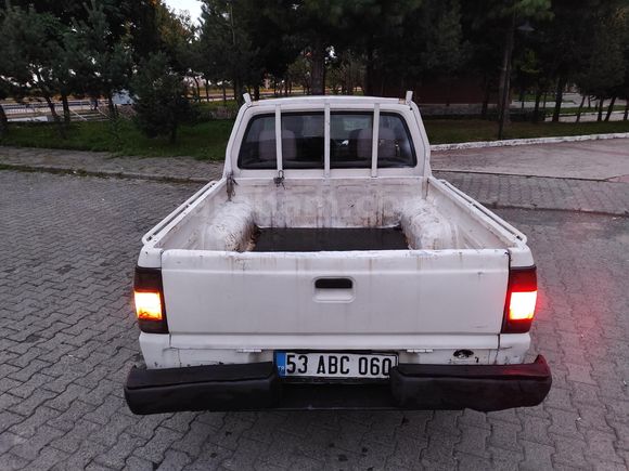 Sahibinden Mazda B2500 2.5 D 1998 Model