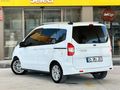 FORD COURİER TİTANYUM 70 KM