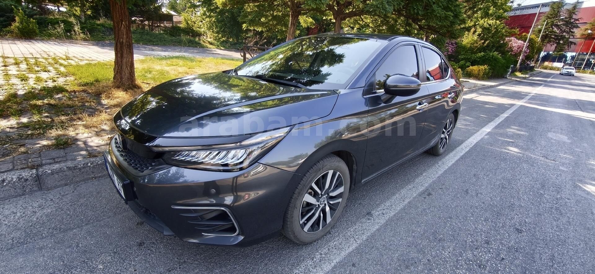Sahibinden Honda City 1.5 i-VTEC Executive 2022 Model Bursa 60.900 km Füme 2