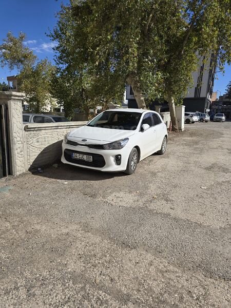 Sahibinden Kia Rio 1.25 CVVT Concept 2017 Model Adıyaman 86.000 km Beyaz