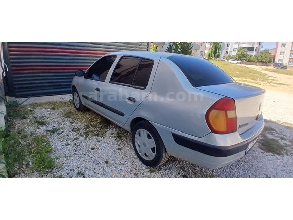 Sahibinden Renault Clio 1.4 Authentique 2004 Model