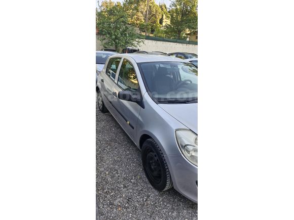 Öğretmenden 143000 de vizeli Clio