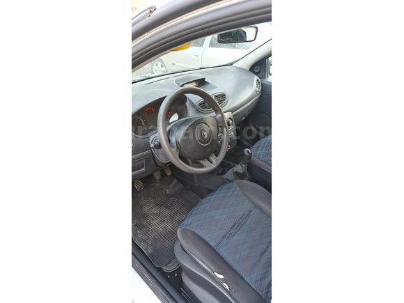 Öğretmenden 143000 de vizeli Clio