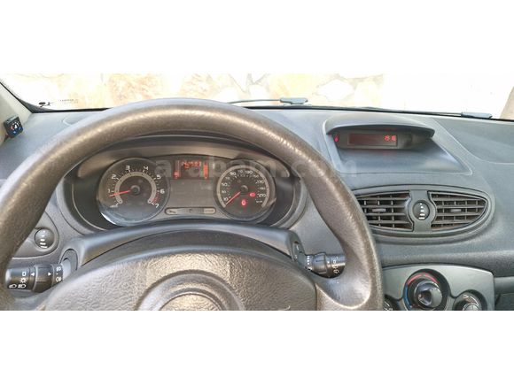 Öğretmenden 143000 de vizeli Clio