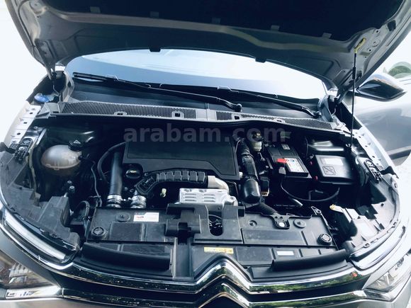Sahibinden Citroen C4 X 1.2 PureTech Feel Bold 2024 Model 