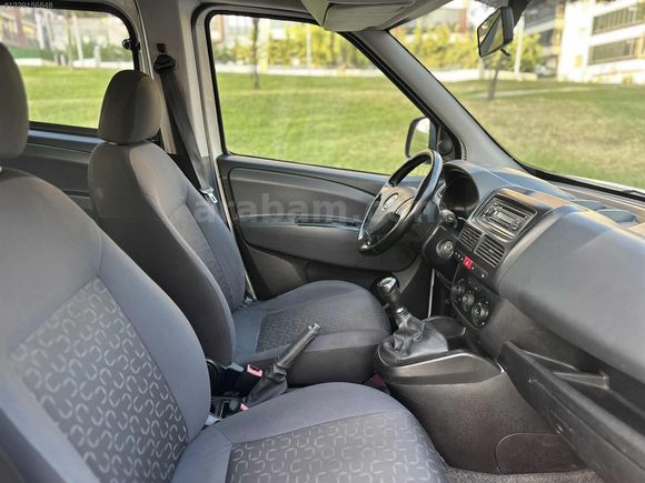 TEMİZ AİLE TİPİ FİAT 1.3 MULTİJET DOBLO ÇİFT SÜRGÜ