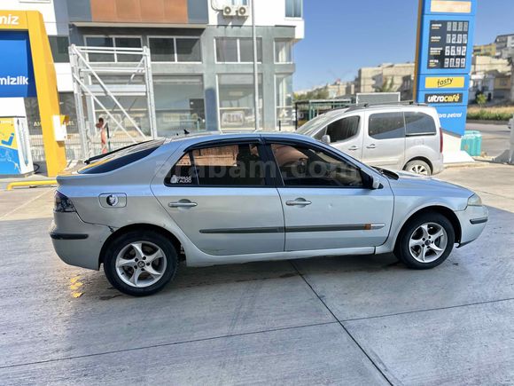 Sahibinden Renault Laguna 1.6 Privilege 2005 Model 