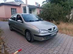 Sahibinden Renault Megane 1.6 RTE 2000 Model  217.000 km Şampanya