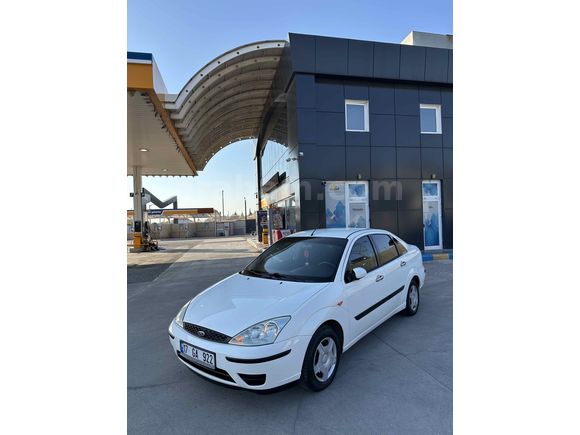  Ford Focus 1.6 Comfort 2004 Model 