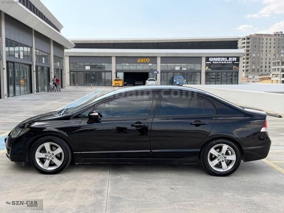 2011 MODEL HONDA CİVİC SADECE 170 BİNDE OTOMATİK PREMİUM