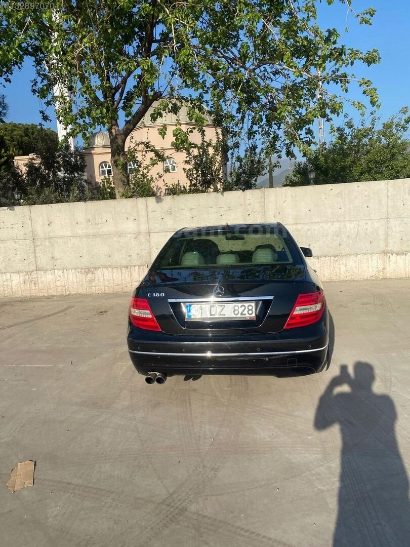Galeriden Mercedes - Benz C 180 BlueEFFICIENCY Avantgarde 2011 Model Hatay 307.000 km Siyah 2