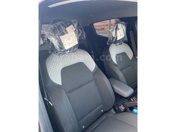 Sahibinden Renault Clio 1.0 TCe Evolution 2026 Model Mersin