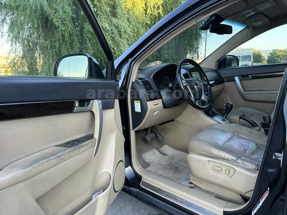 ülger auto’ dan temiz bakımlı CAPTİVA 